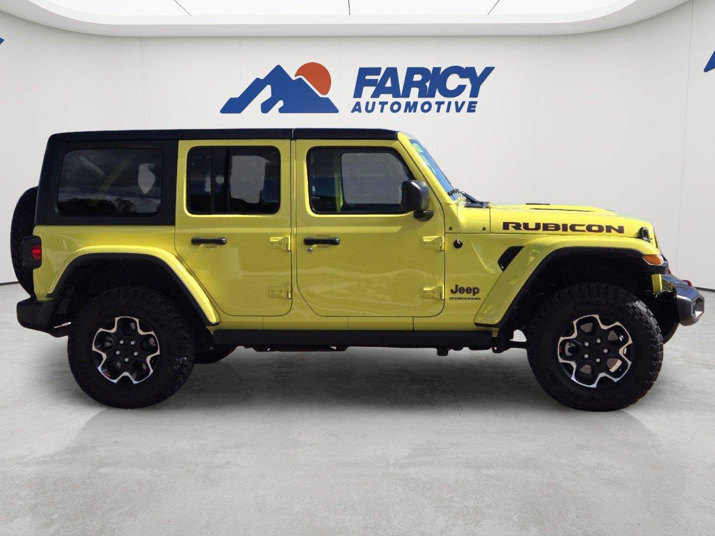 Used 2023 Jeep Wrangler Unlimited Rubicon w/ Cold Weather Group AWD/4WD image 5