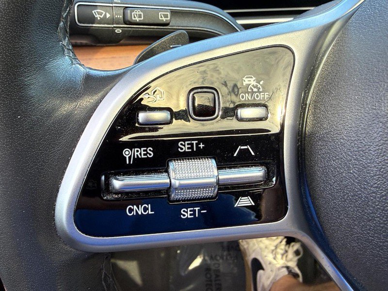 Used 2020 Mercedes-Benz GLS 450 4MATIC image 21