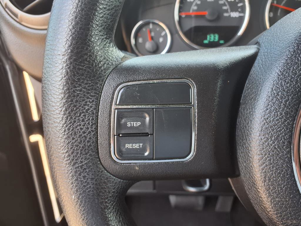 Used 2013 Jeep Wrangler Freedom Edition image 15