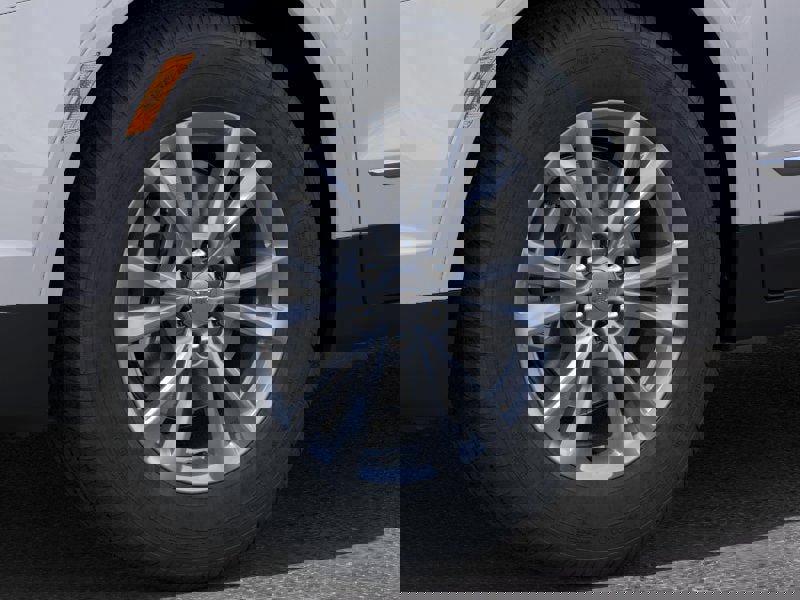 New 2025 Cadillac XT5 Luxury image 9