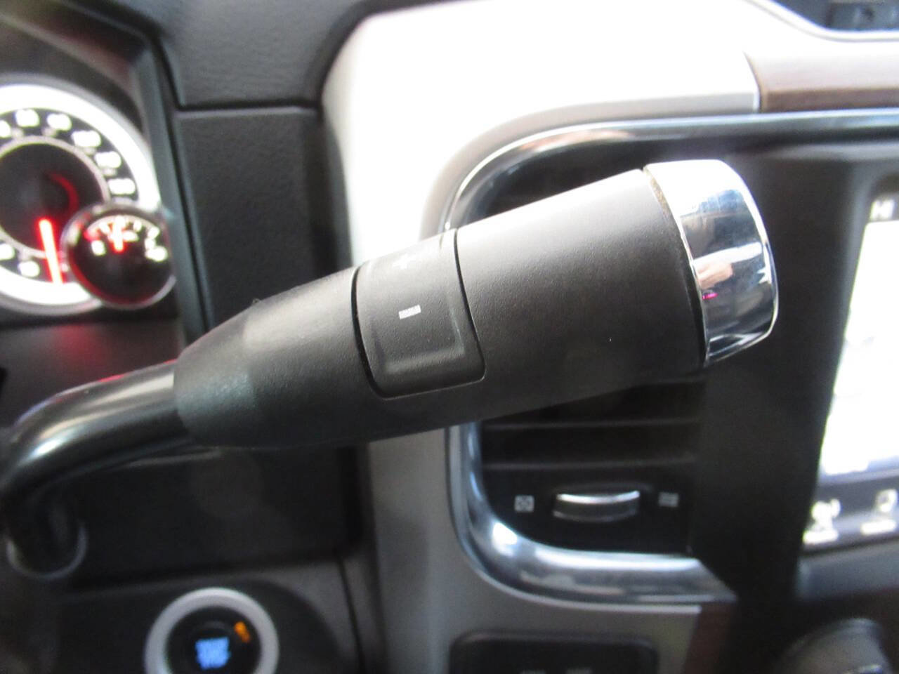 Used 2016 RAM 3500 Laramie image 35