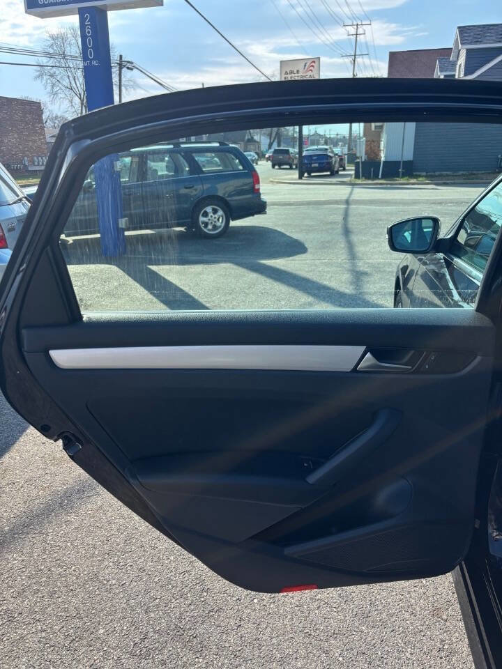 Used 2012 Volkswagen Passat 2.5 SE image 11