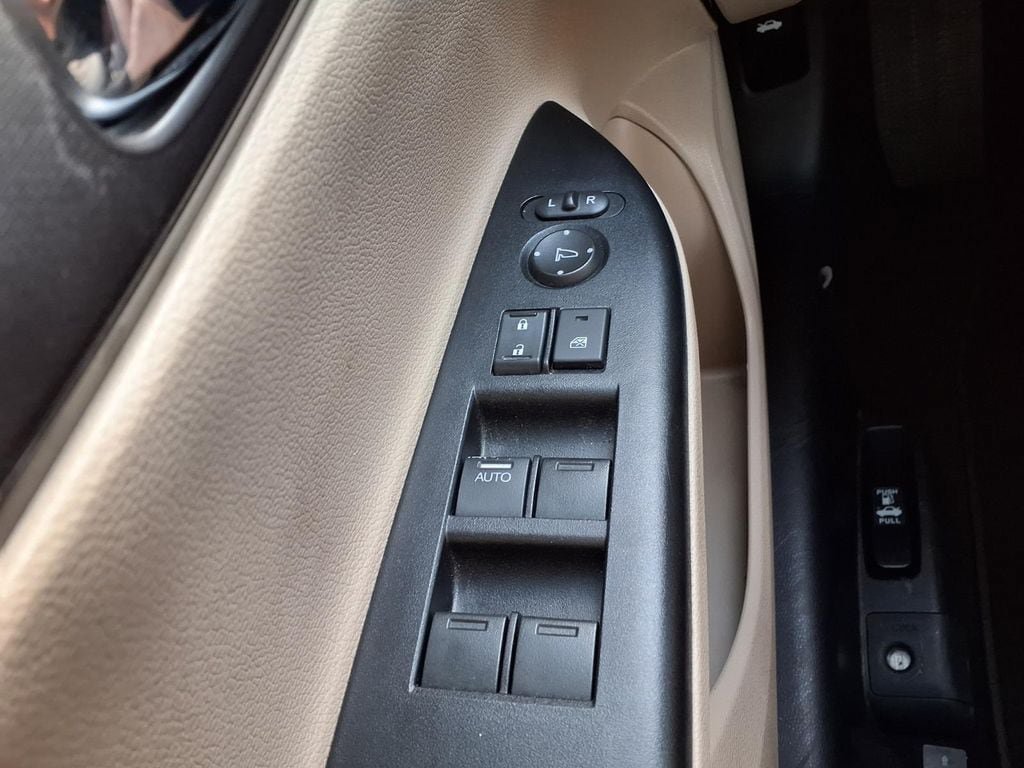 Used 2013 Honda Accord LX image 24