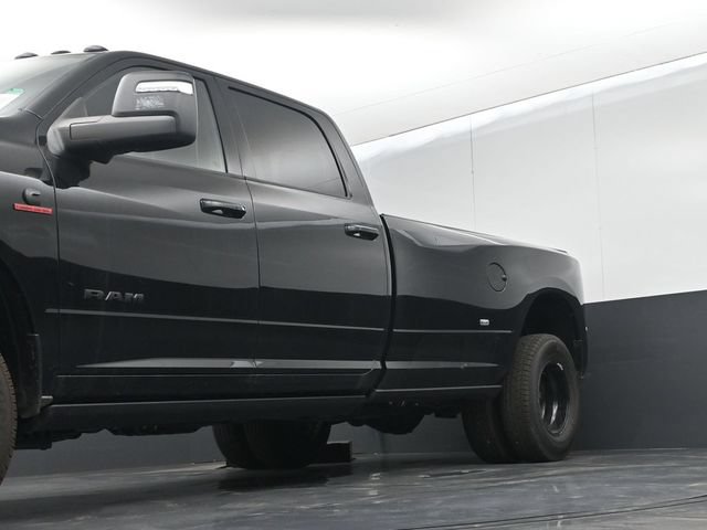 New 2026 RAM 3500 Laramie AWD/4WD image 47