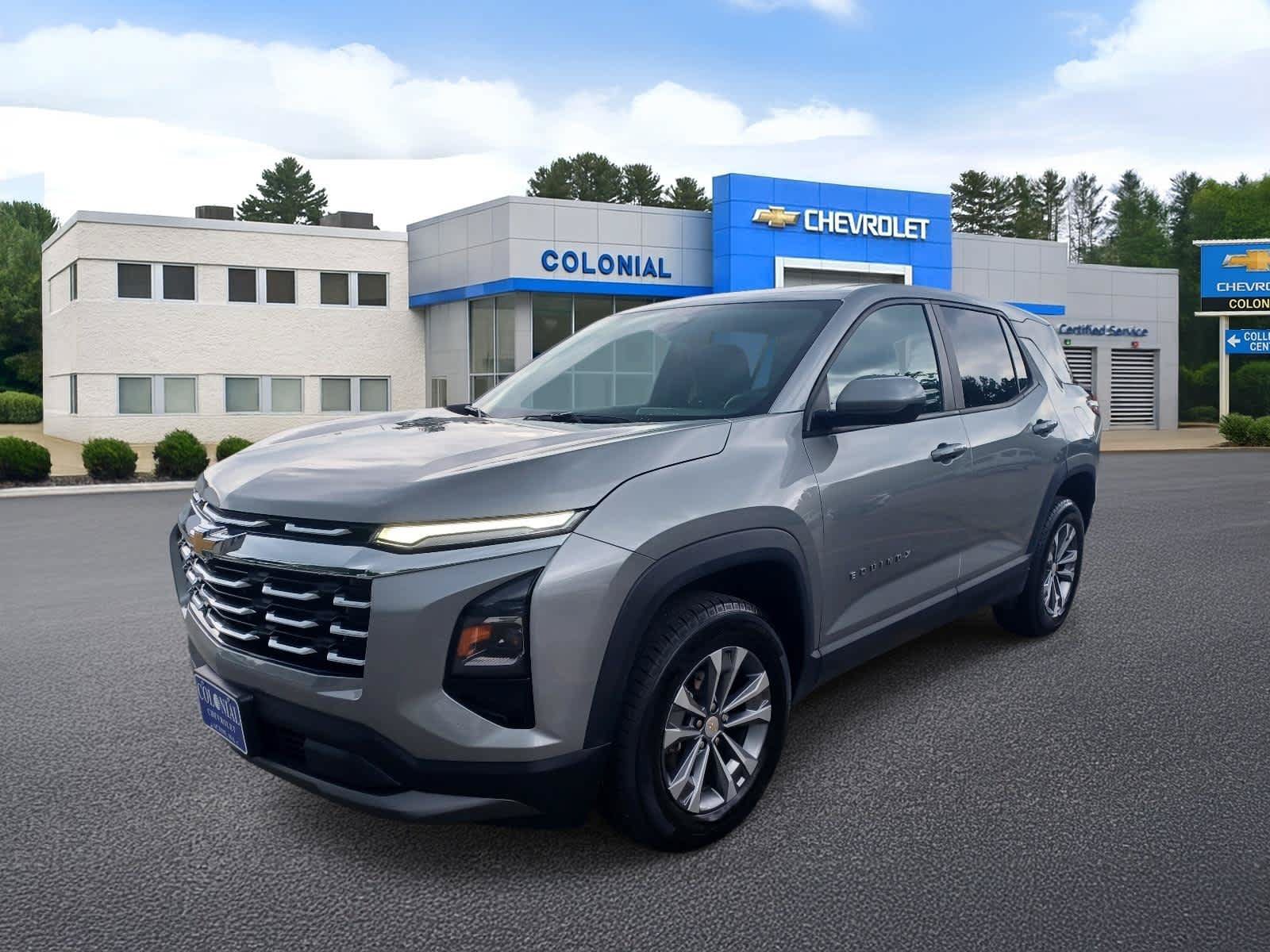 Used 2025 Chevrolet Equinox LT AWD/4WD image 1