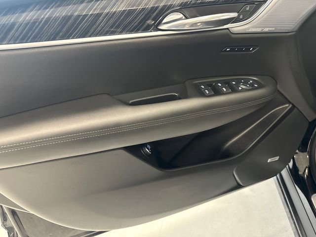 Used 2024 Cadillac XT6 Premium Luxury w/ Technology Package image 25