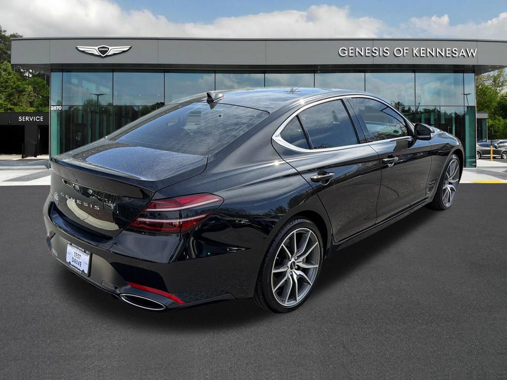Used 2026 Genesis G70 2.5T image 7