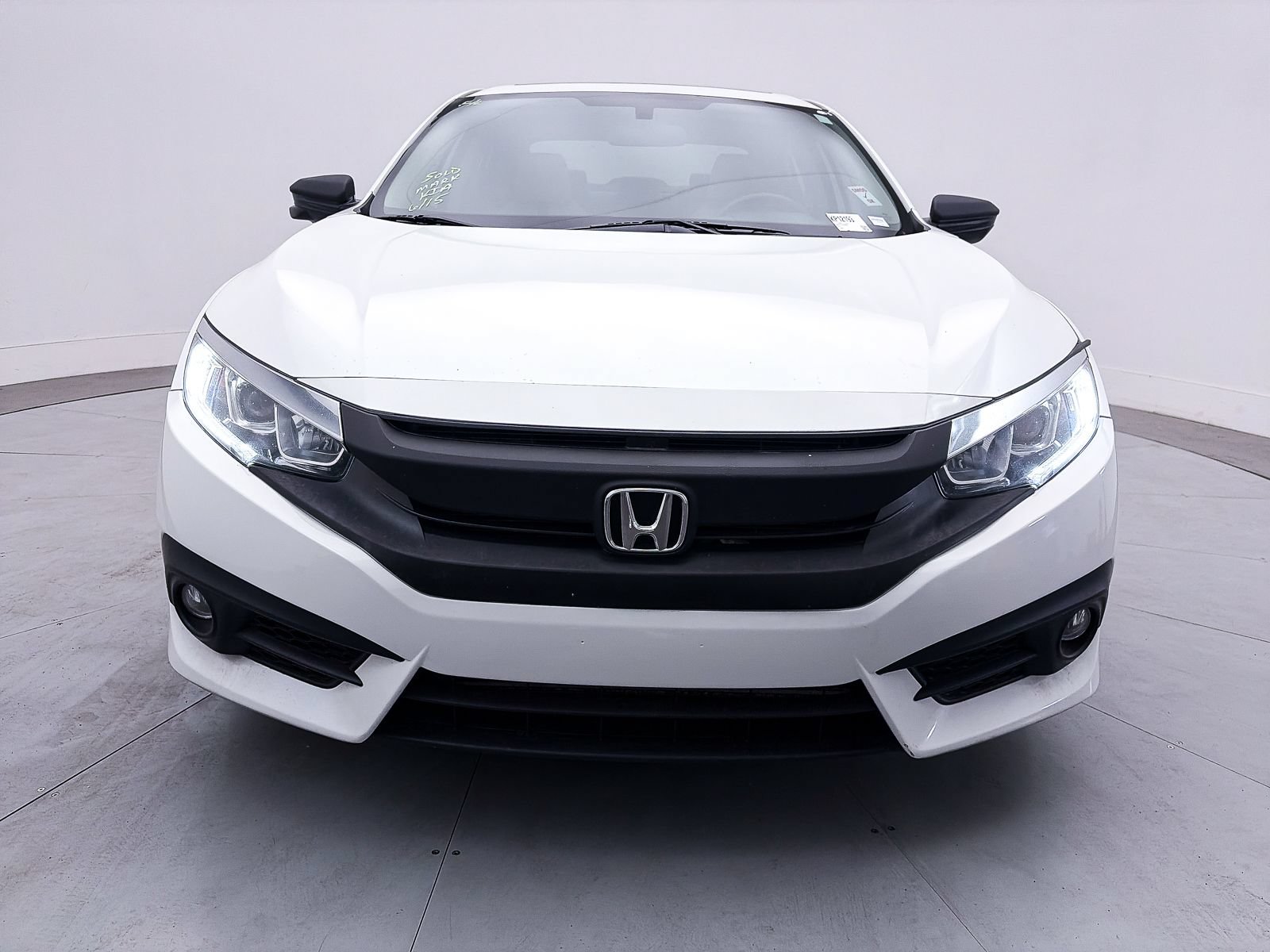 Used 2018 Honda Civic EX-T image 2