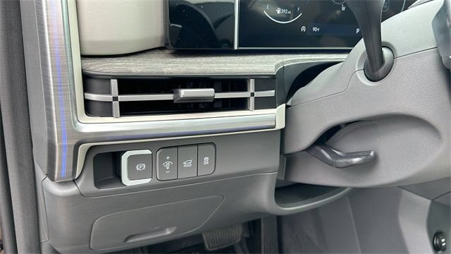 Used 2024 Hyundai Santa Fe Limited FWD image 17