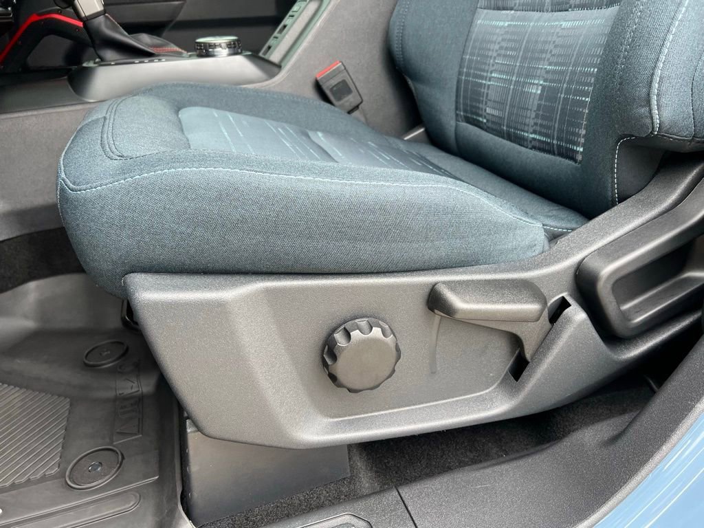 Used 2025 Ford Bronco Heritage Edition image 14