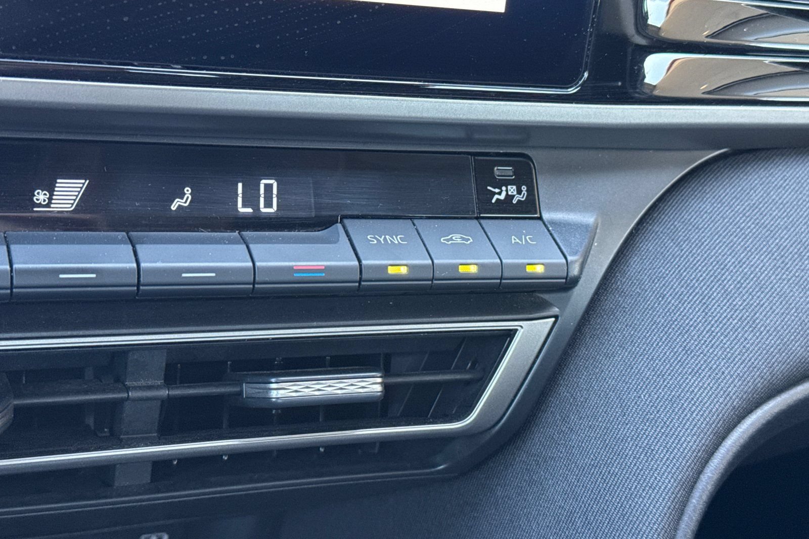 Certified 2025 Toyota Camry LE FWD image 30