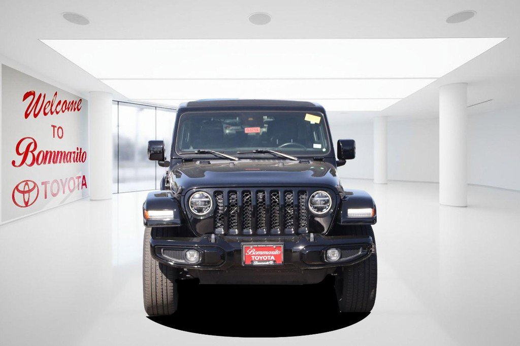 Used 2021 Jeep Wrangler Unlimited Sahara AWD/4WD image 4