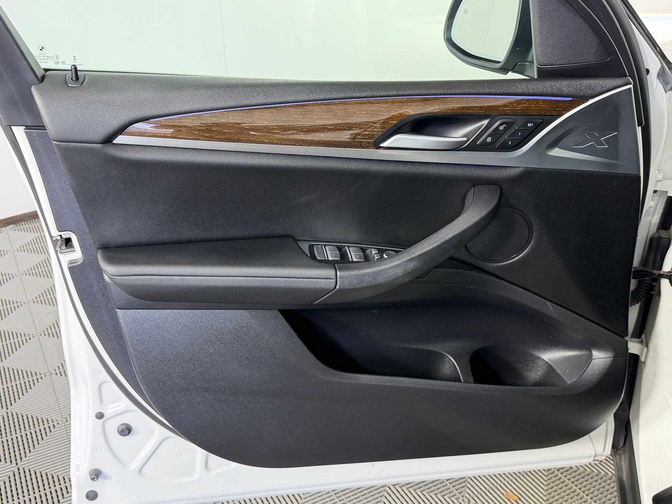 Used 2024 BMW X3 xDrive30i w/ Convenience Package image 12