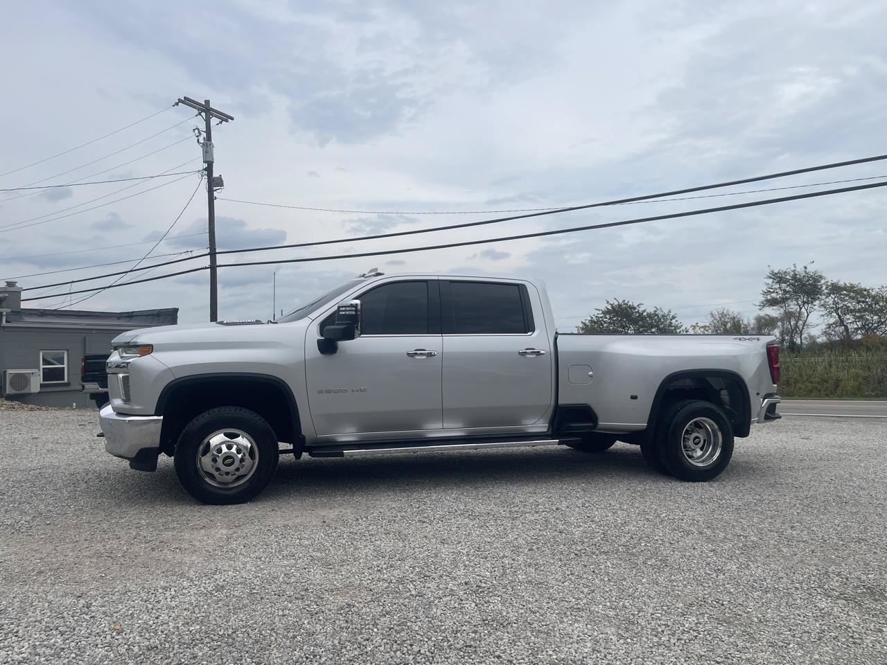 Used 2021 Chevrolet Silverado 3500 LTZ w/ LTZ Convenience Package AWD/4WD image 3