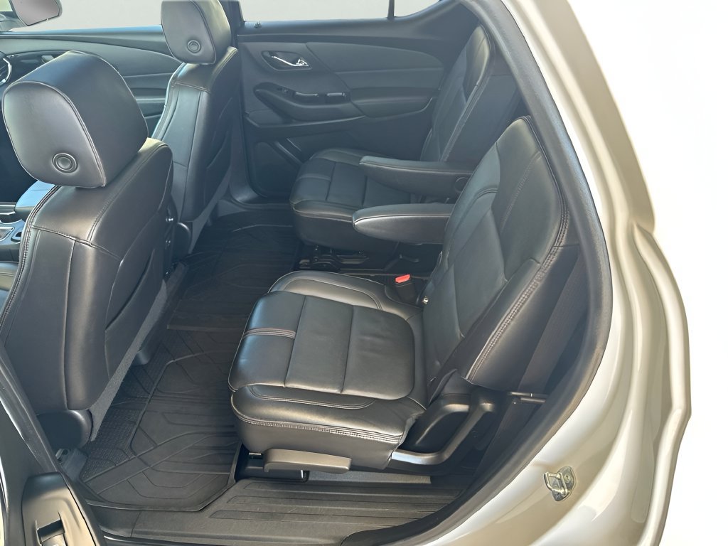 Used 2023 Chevrolet Traverse RS w/ LPO, Floor Liner Package AWD/4WD image 22
