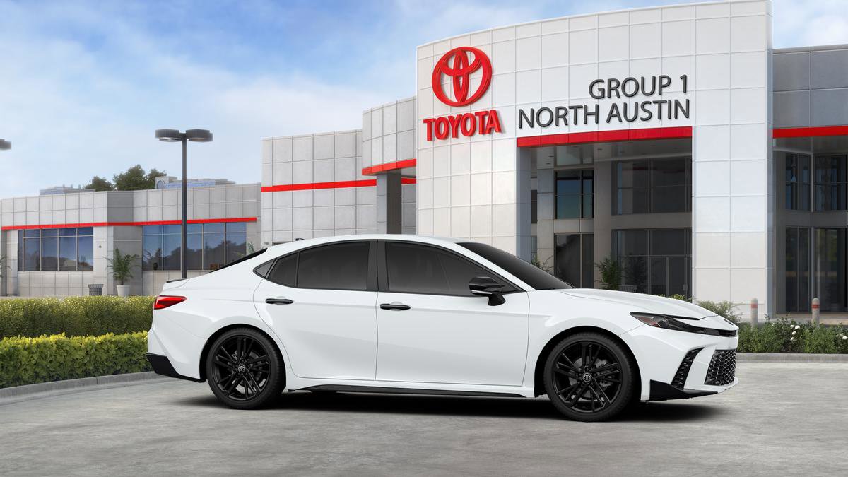 New 2026 Toyota Camry Hybrid FWD image 13