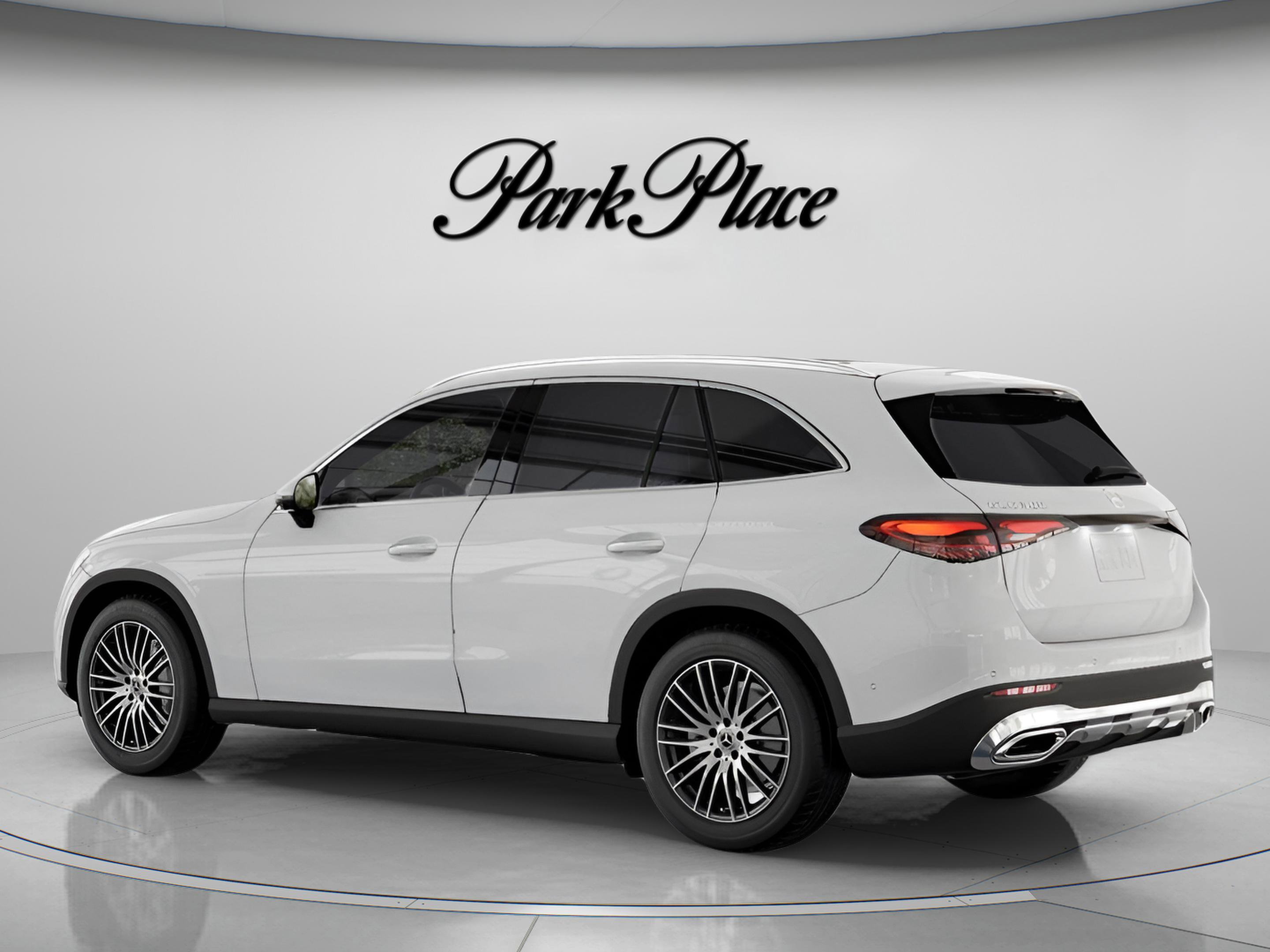Used 2026 Mercedes-Benz GLC 300 image 12