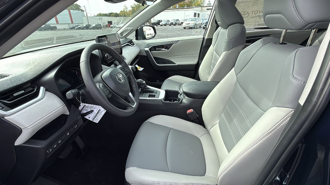 New 2025 Toyota RAV4 XLE Premium image 27