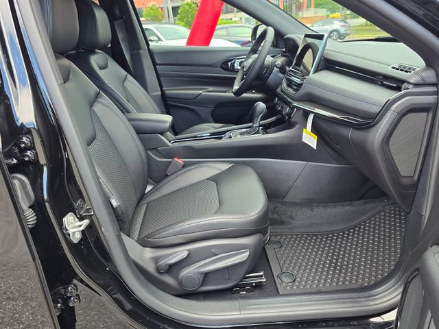 New 2026 Jeep Compass Latitude AWD/4WD image 40