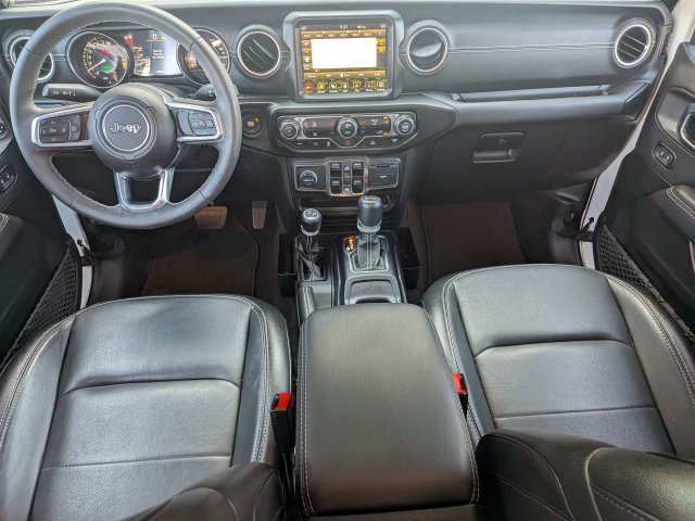 Used 2023 Jeep Wrangler Unlimited Sahara AWD/4WD image 16