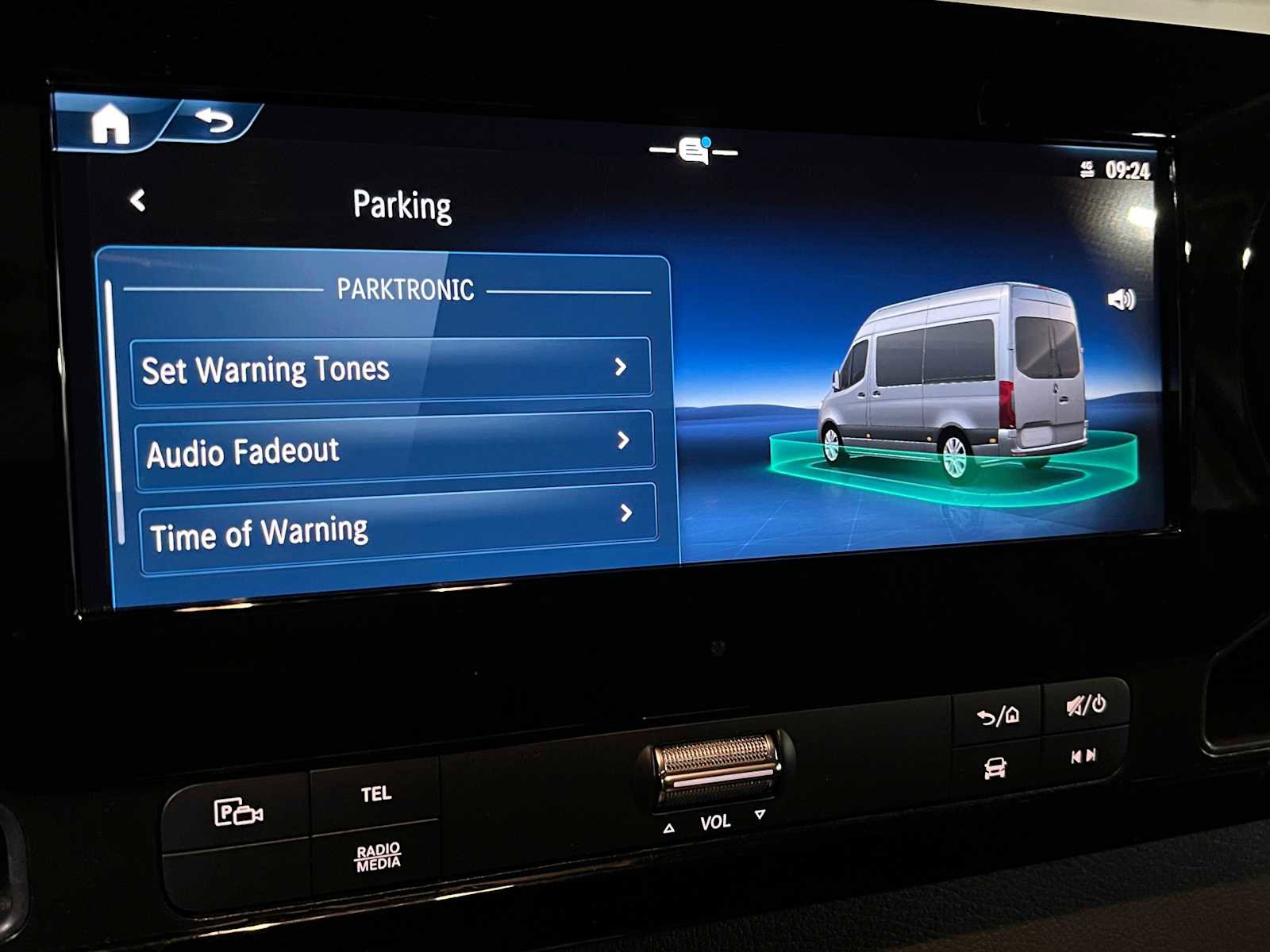 Used 2025 Mercedes-Benz Sprinter 2500 image 34