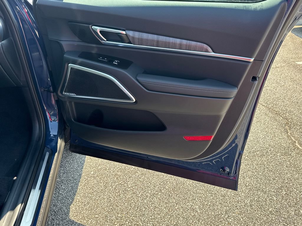New 2025 Kia Telluride SX w/ SX Captain's Chair Package image 14