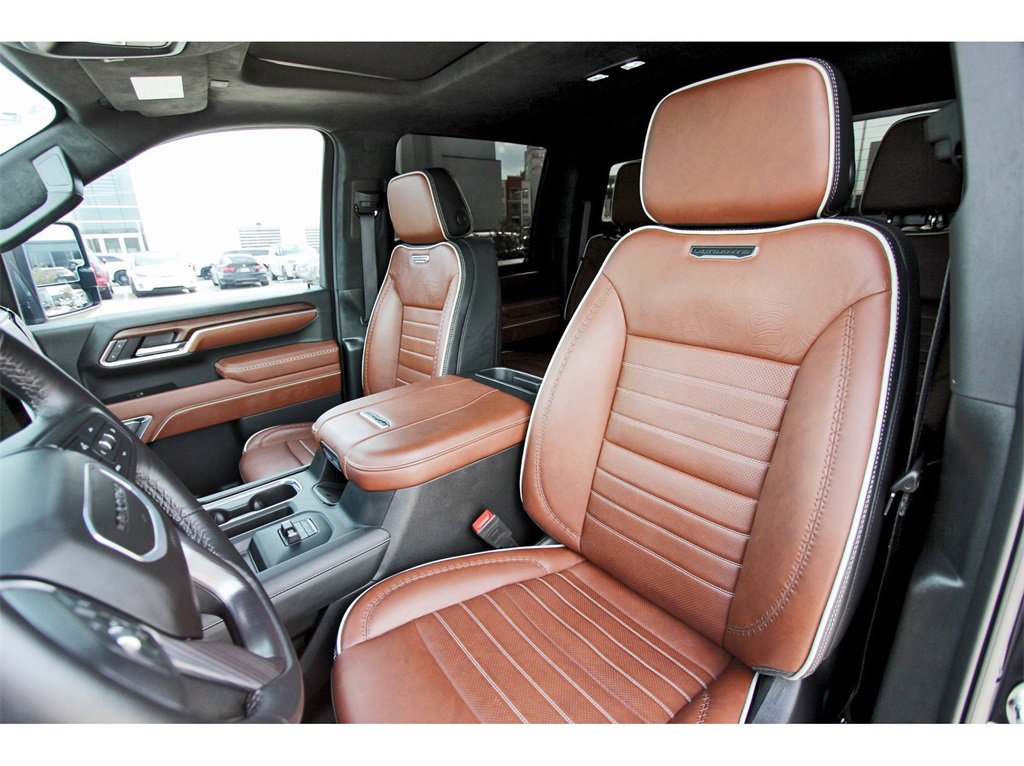 Used 2025 GMC Sierra 3500 Denali Ultimate image 27