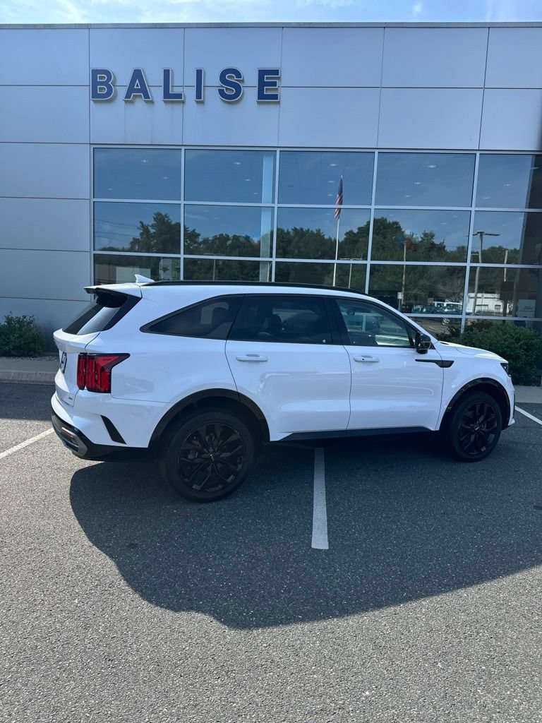 Used 2023 Kia Sorento SX AWD/4WD image 5