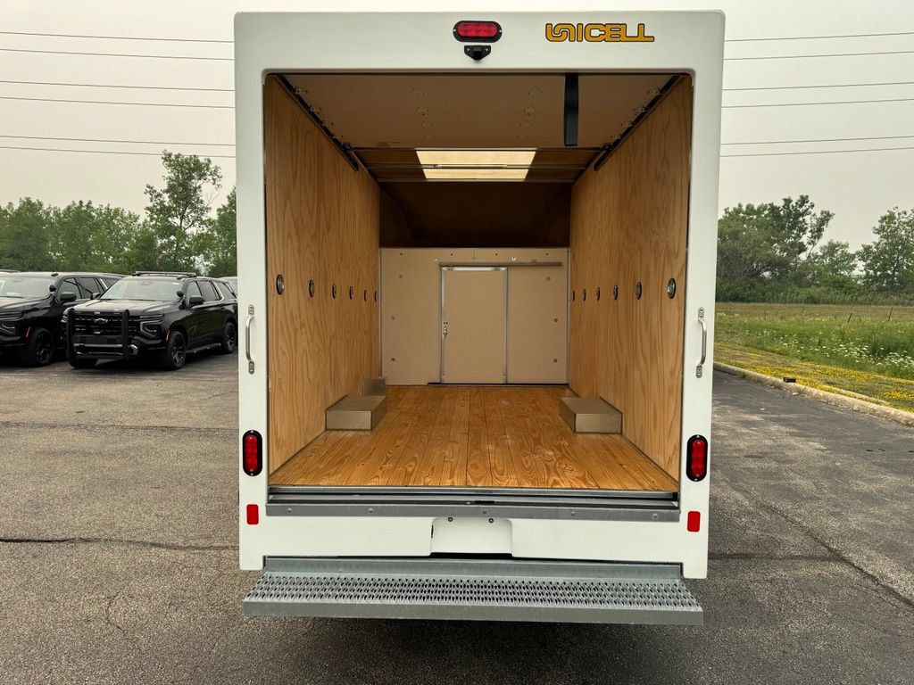 New 2026 Chevrolet Express 3500 w/ Power Convenience Package RWD image 18