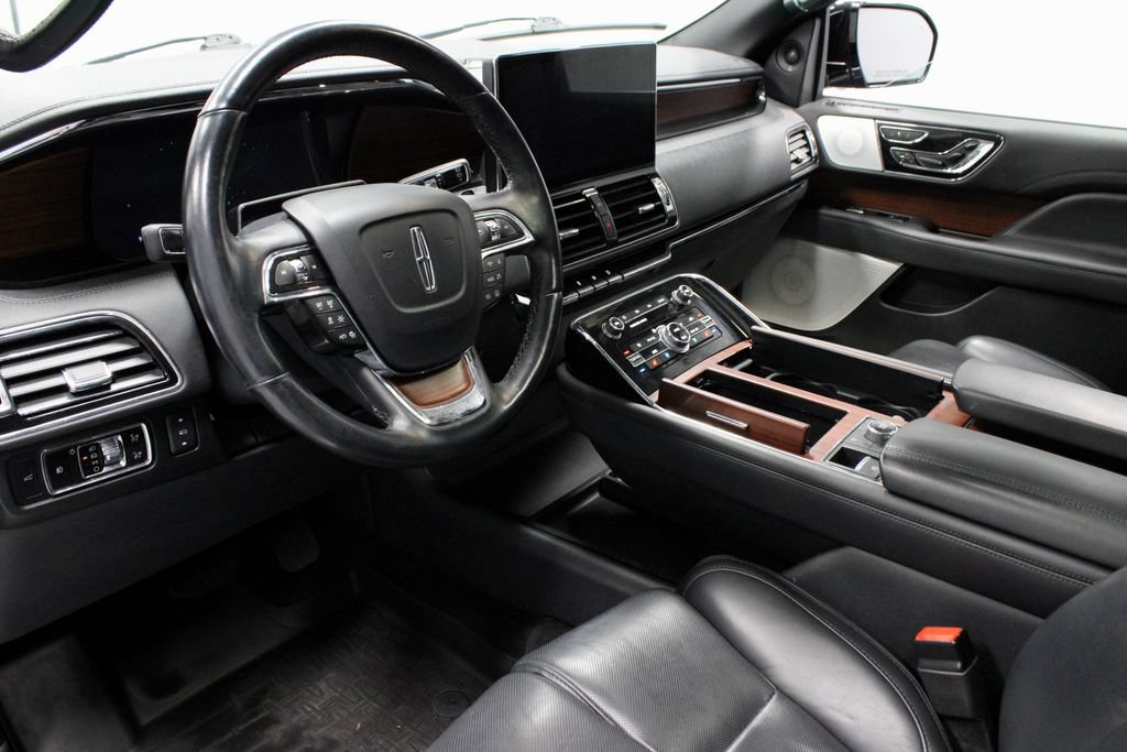 Used 2023 Lincoln Navigator L Reserve AWD/4WD image 26