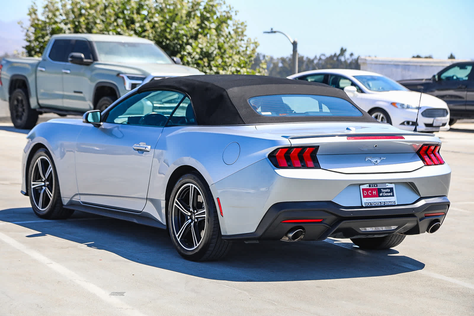 Used 2024 Ford Mustang Premium RWD image 7