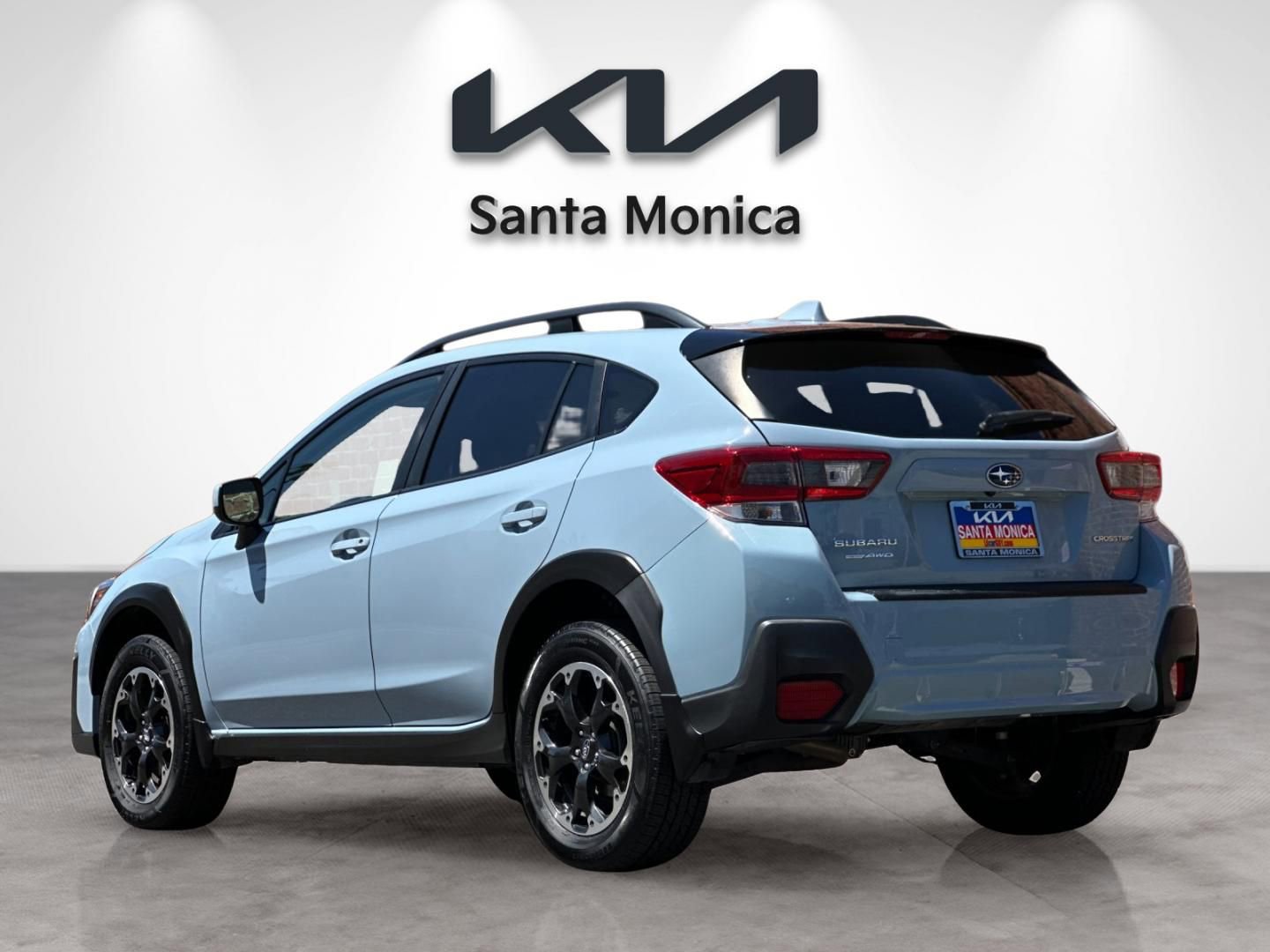 Used 2021 Subaru Crosstrek 2.0i Premium w/ Moonroof Package image 4
