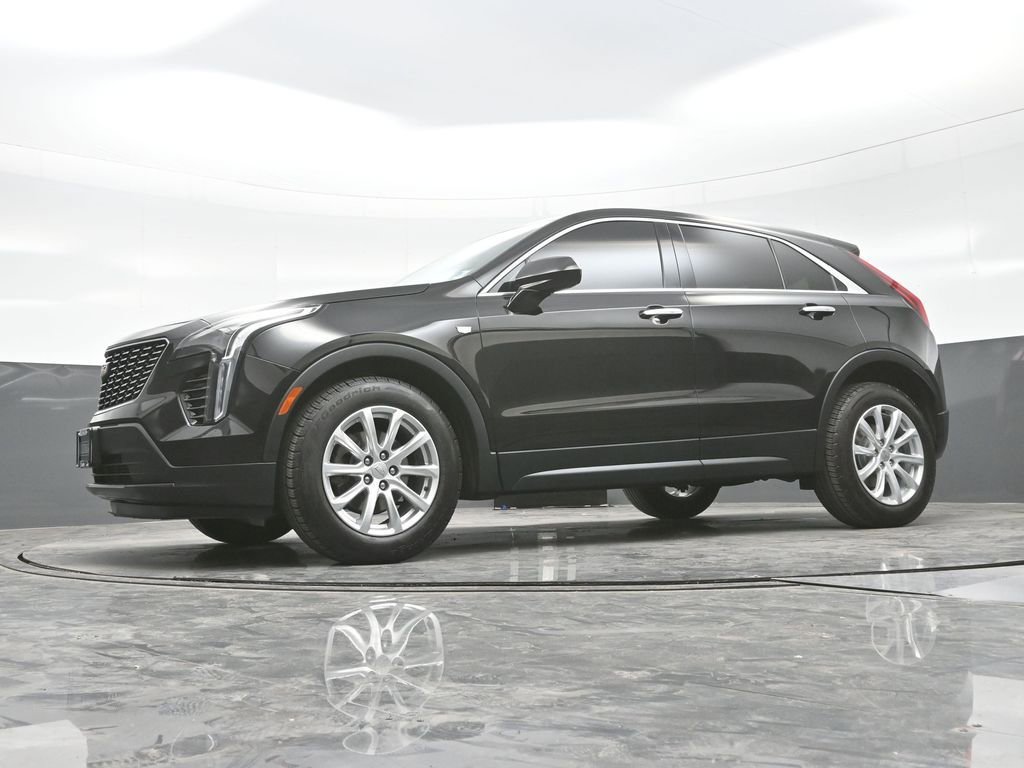 Used 2019 Cadillac XT4 Luxury w/ Cold Weather Package FWD image 27