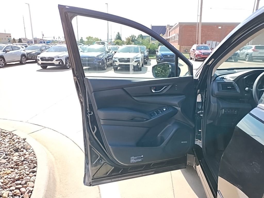 Certified 2025 Subaru Ascent Bronze Edition image 18