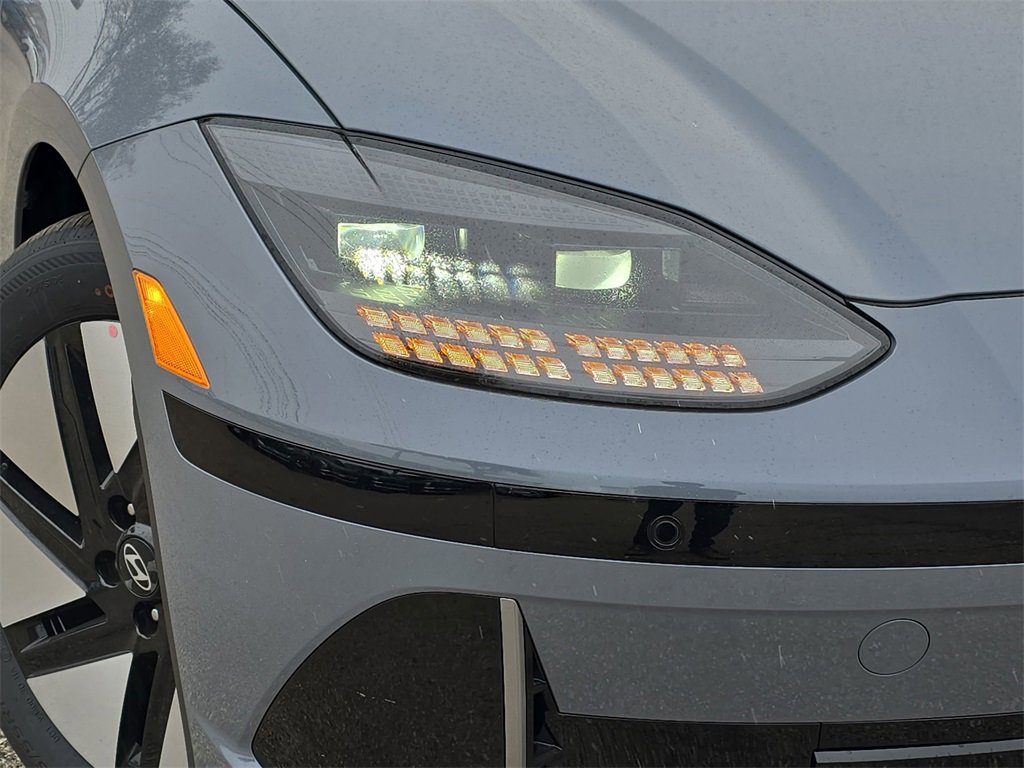 New 2025 Hyundai Ioniq 6 SE image 30