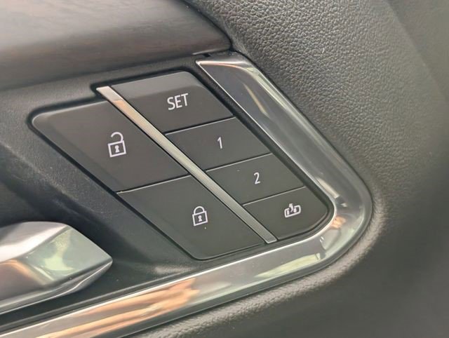 Certified 2025 GMC Sierra 1500 SLT image 8