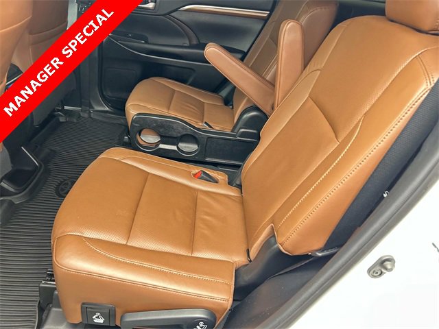 Used 2019 Toyota Highlander Limited Platinum image 22