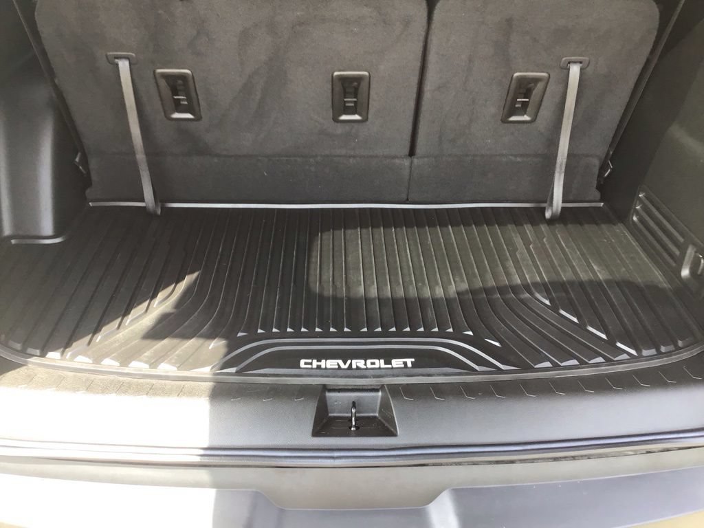 Used 2023 Chevrolet Traverse LT AWD/4WD image 32