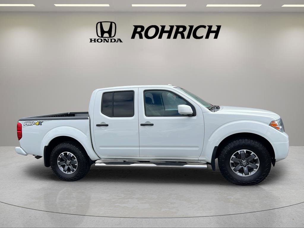 Used 2018 Nissan Frontier PRO-4X image 5