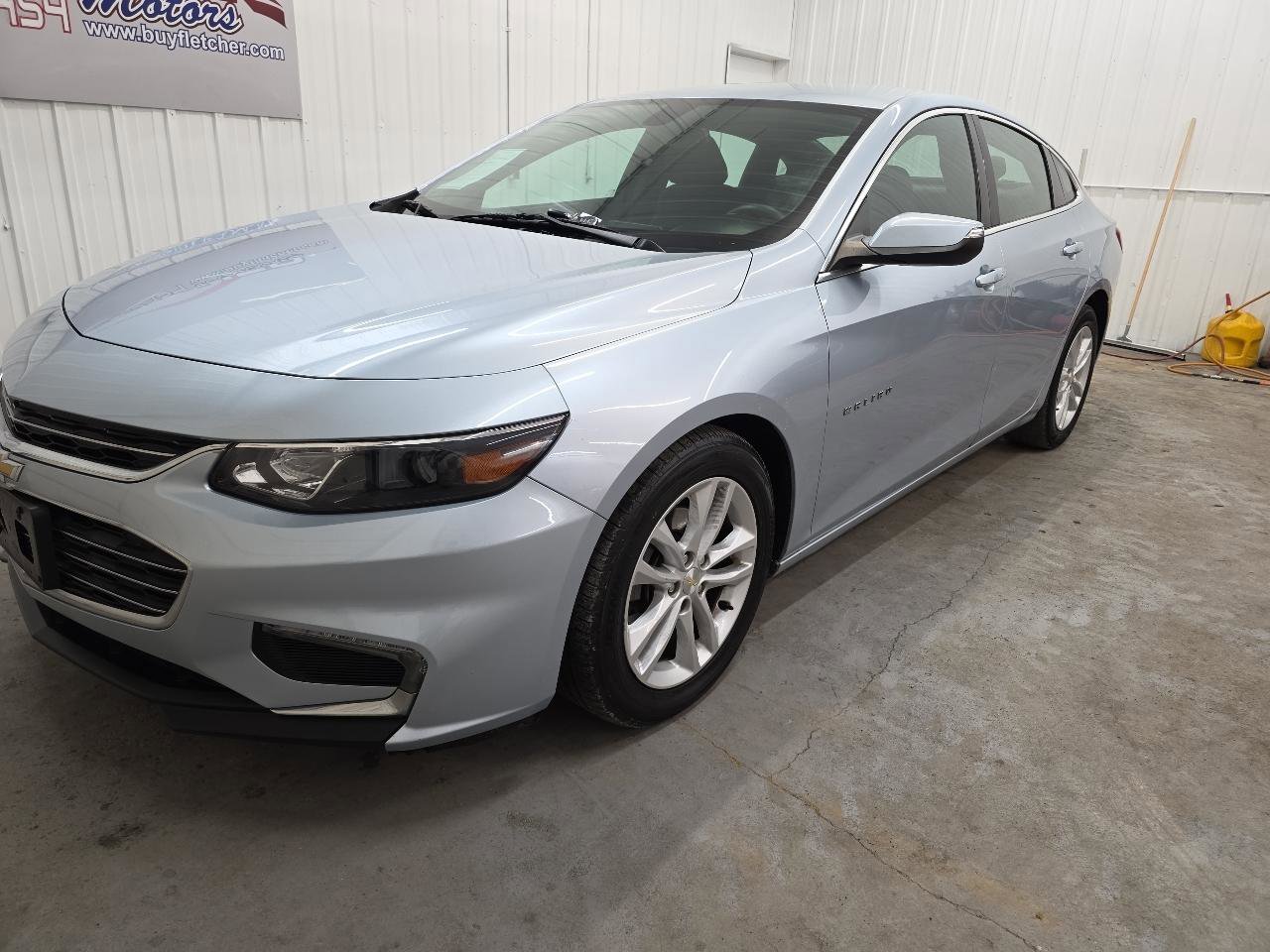 Used 2018 Chevrolet Malibu LT FWD image 4