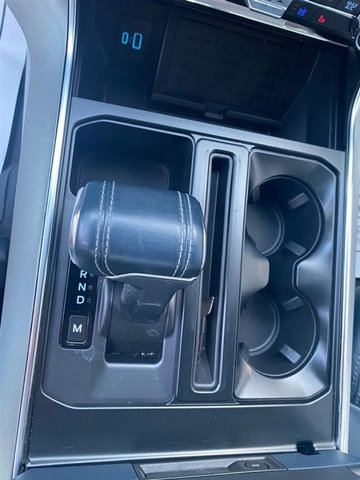 Used 2023 Ford F150 Limited image 24