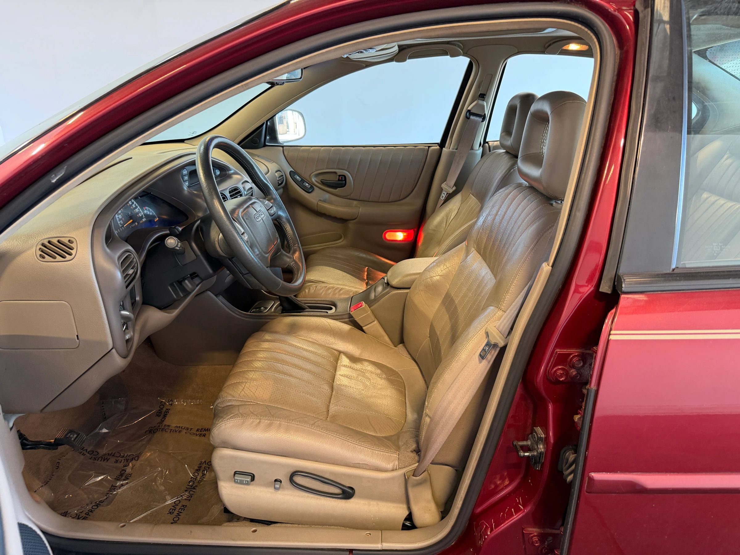 Used 2000 Pontiac Grand Prix GT w/ Opt Pkg FWD image 10