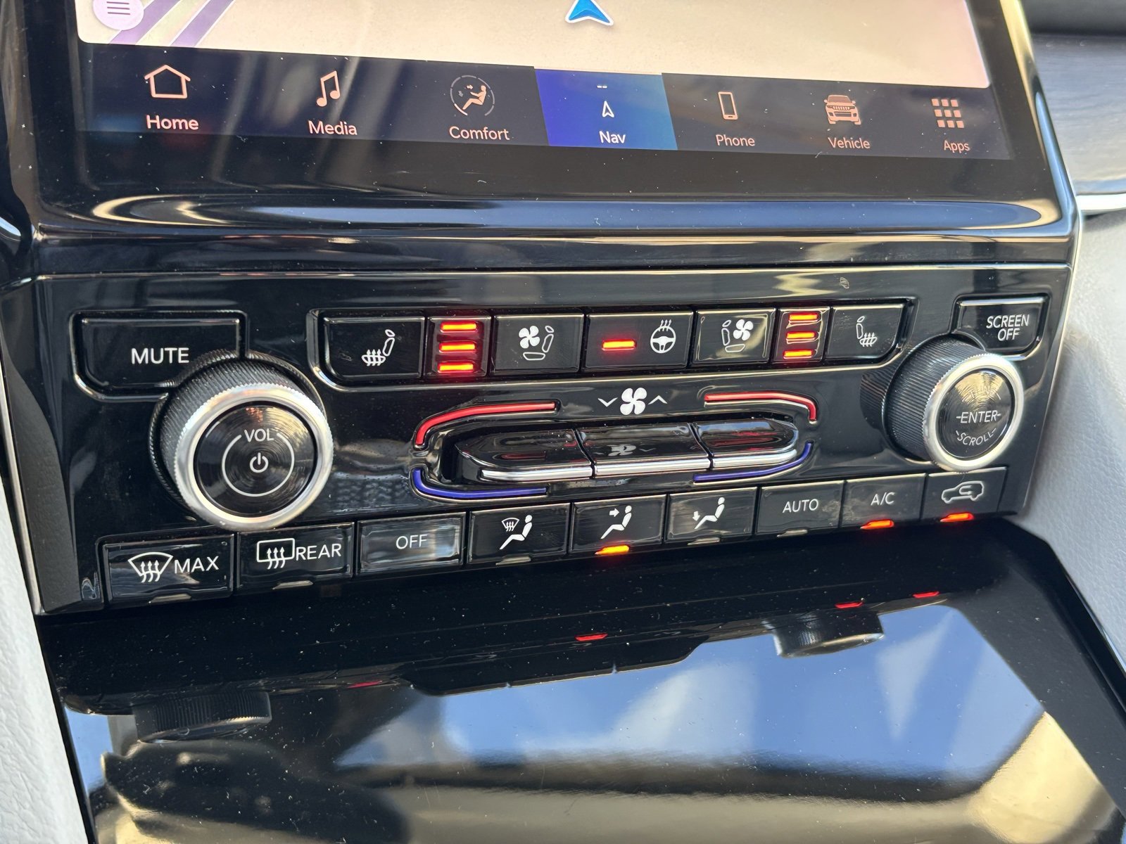 Used 2022 Jeep Grand Cherokee Overland image 24