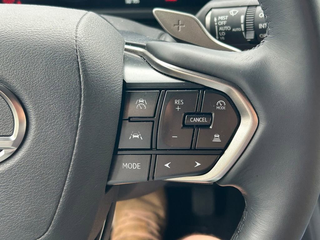 Used 2025 Lexus GX 550 w/ Accessory Package (2T) AWD/4WD image 48