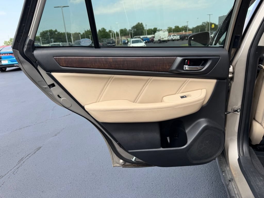 Used 2019 Subaru Outback 2.5i Limited AWD/4WD image 20