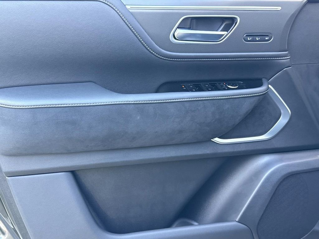 New 2026 INFINITI QX80 Luxe image 14