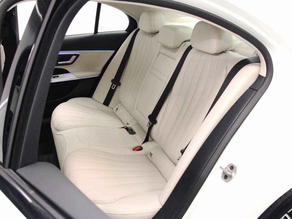 New 2026 Mercedes-Benz E 350 4MATIC Sedan image 12