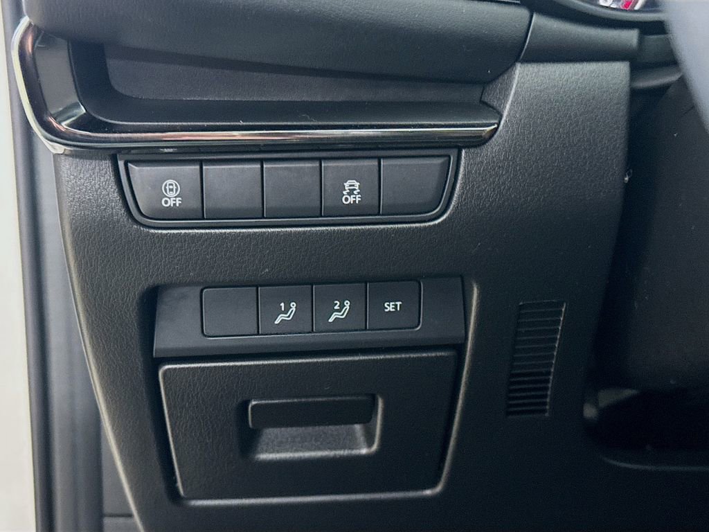 Used 2023 MAZDA MAZDA3 s image 6