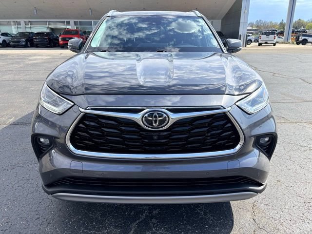 Used 2022 Toyota Highlander Platinum AWD/4WD image 13