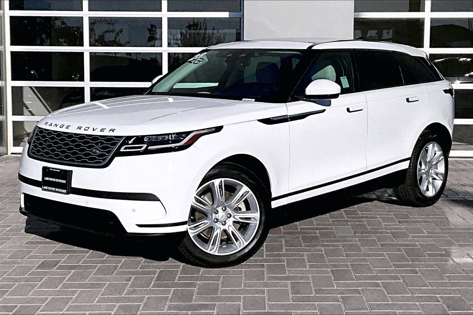 Used 2023 Land Rover Range Rover Velar S image 1